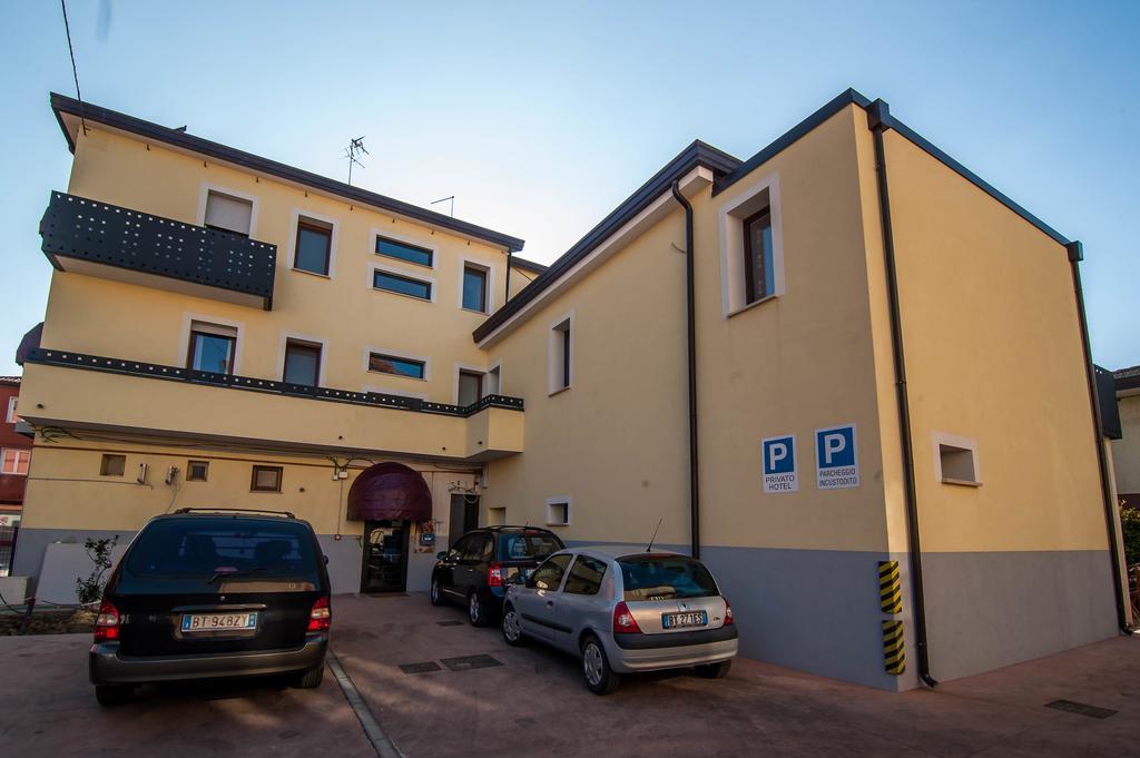 Al Piccolo Hotel Mestre Luaran gambar