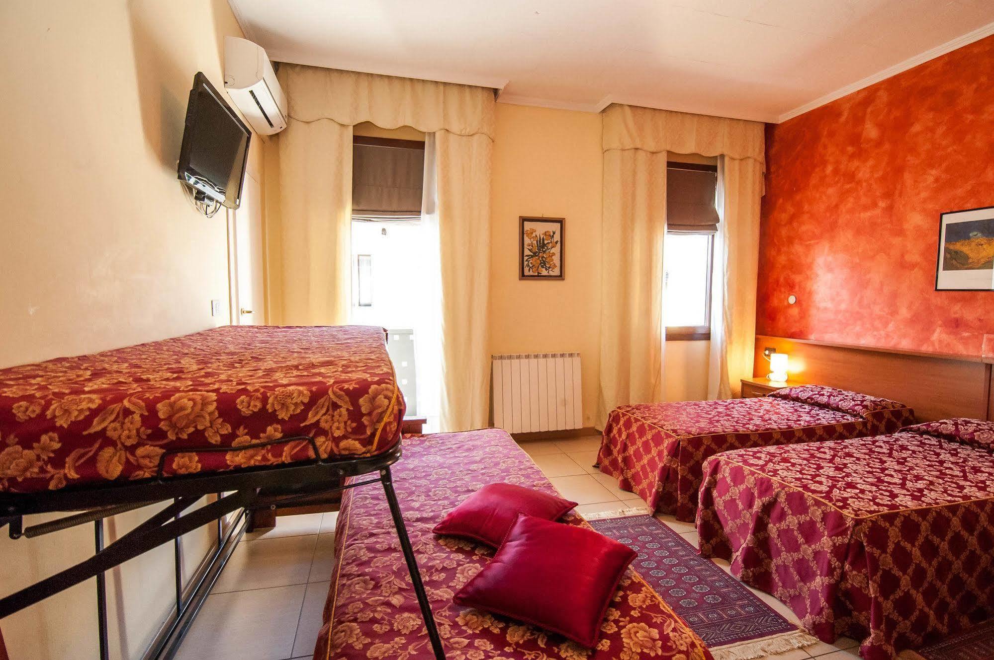 Al Piccolo Hotel Mestre Luaran gambar